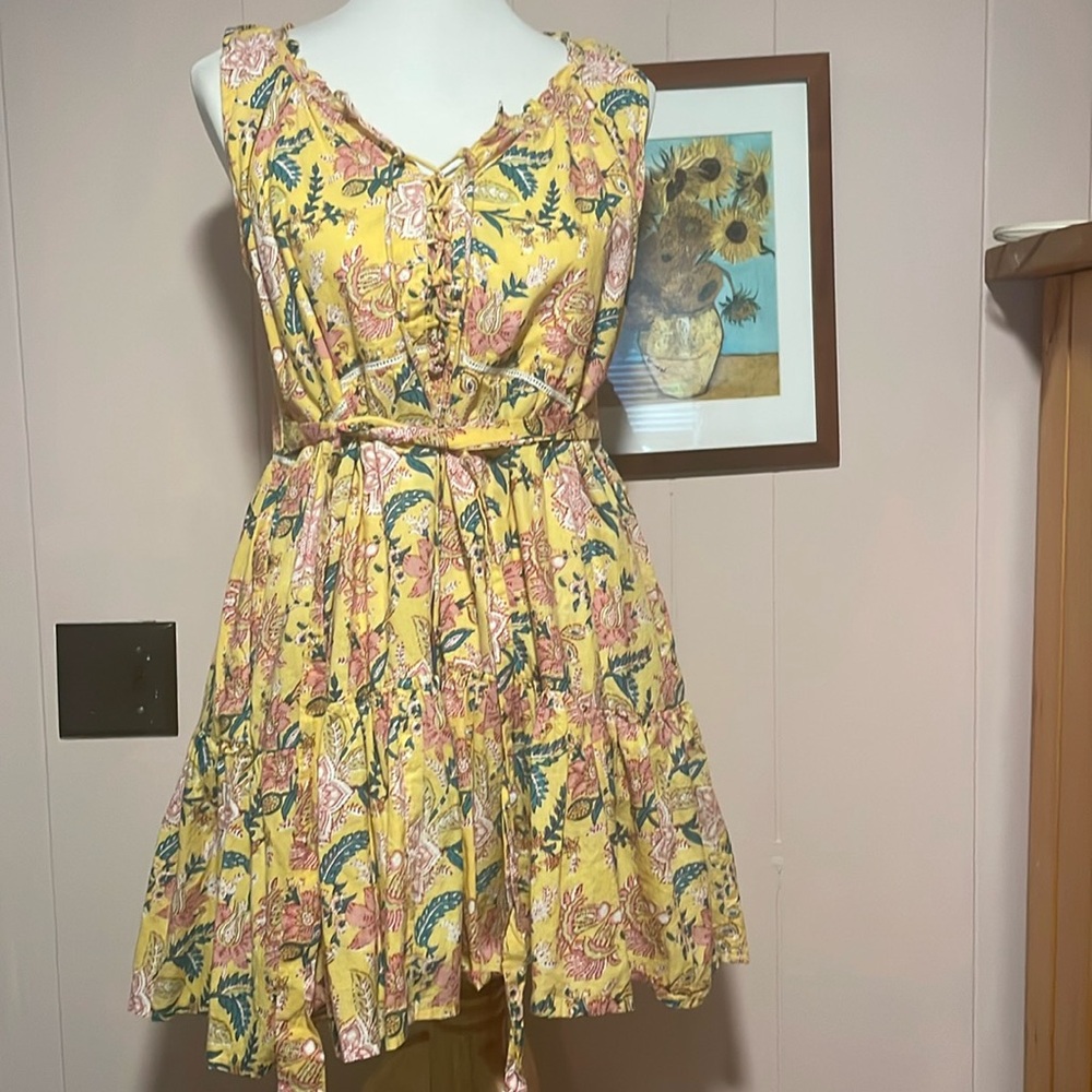 Mini-Mtk large dress